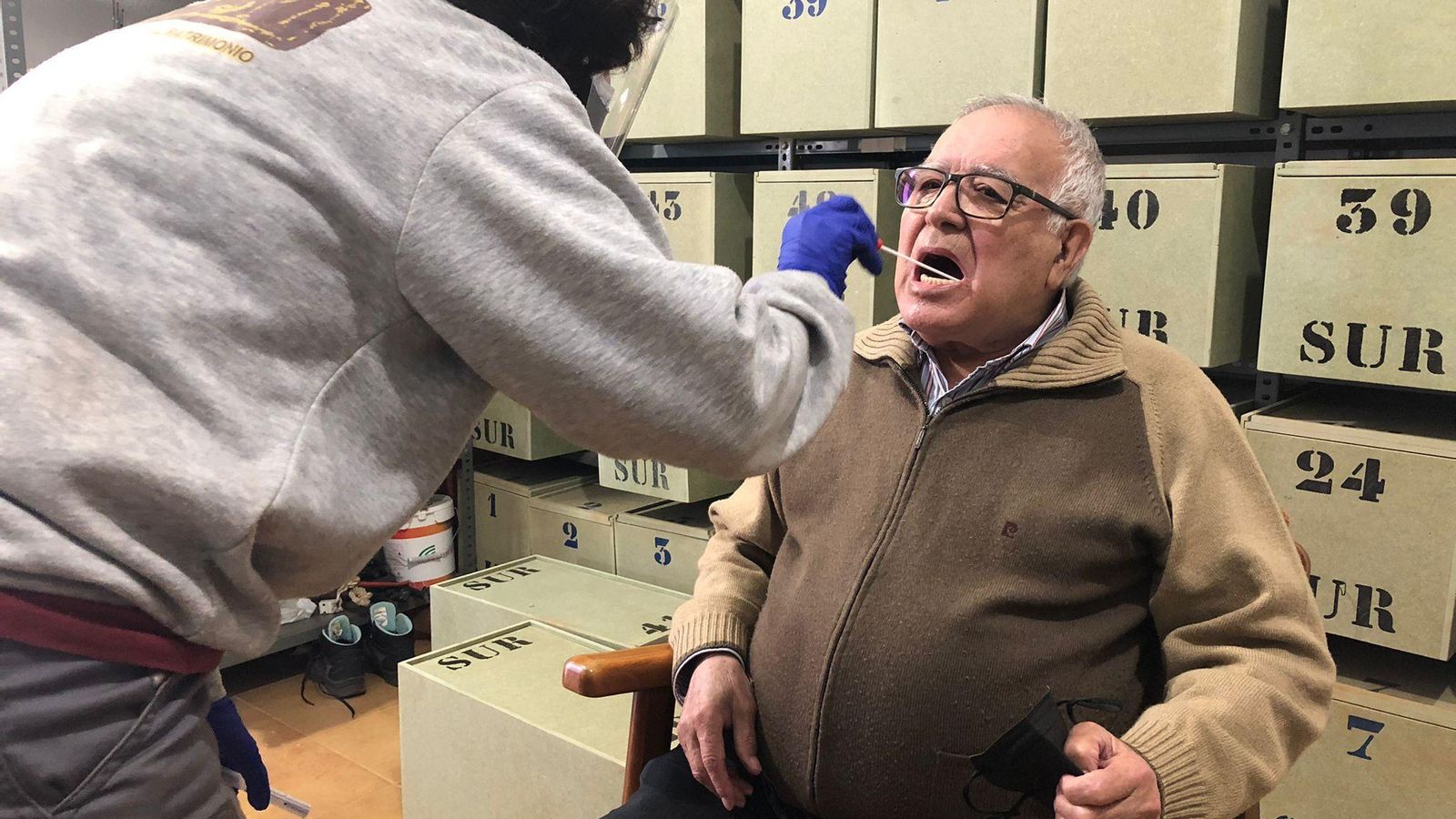 Toma de muestra de ADN a Baldomero Ramírez