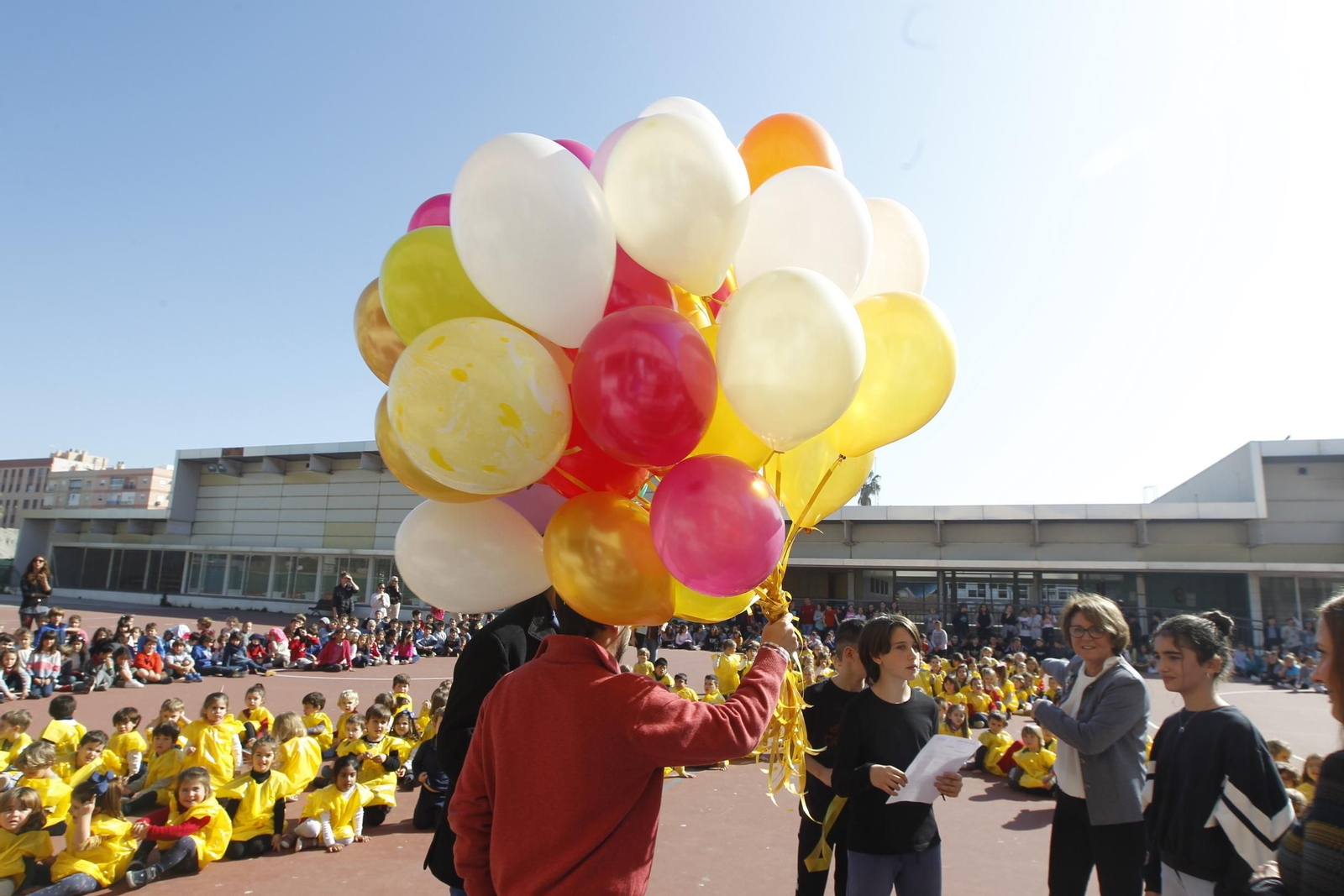 Fotogalería Día Internacional del Niño con Cáncer CEIP Mediterráneo. Almería