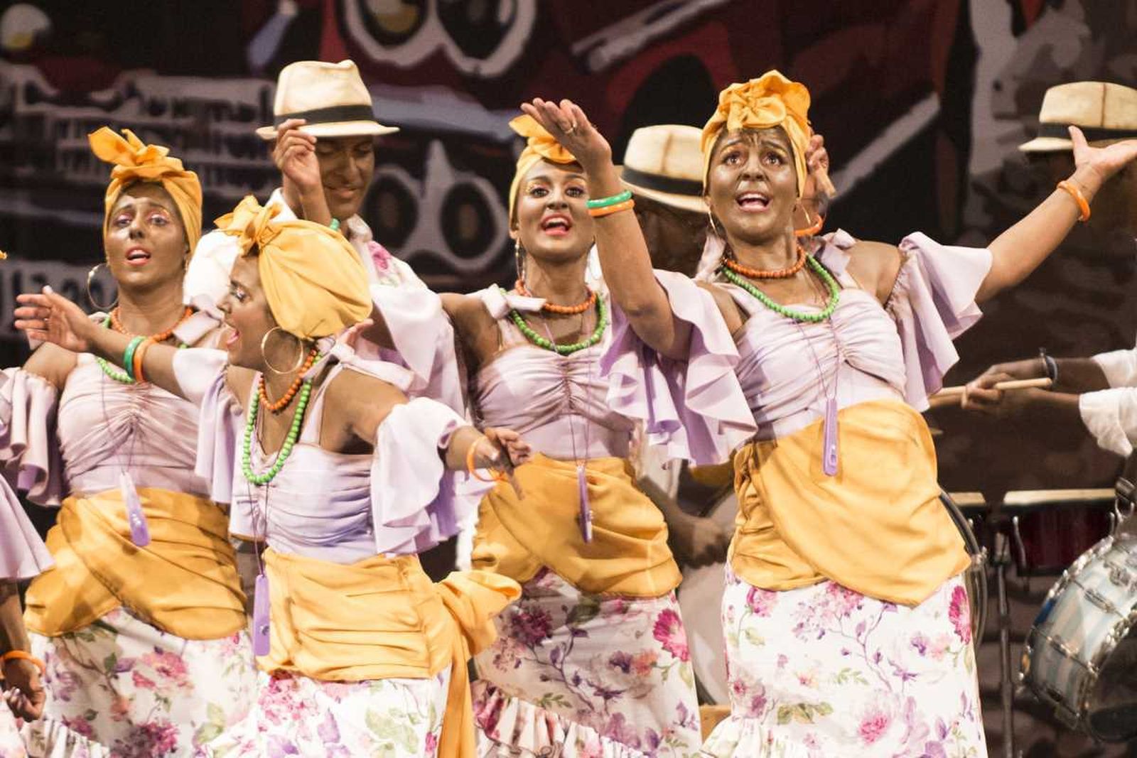 Las imágenes de la decimonovena función clasificatoria