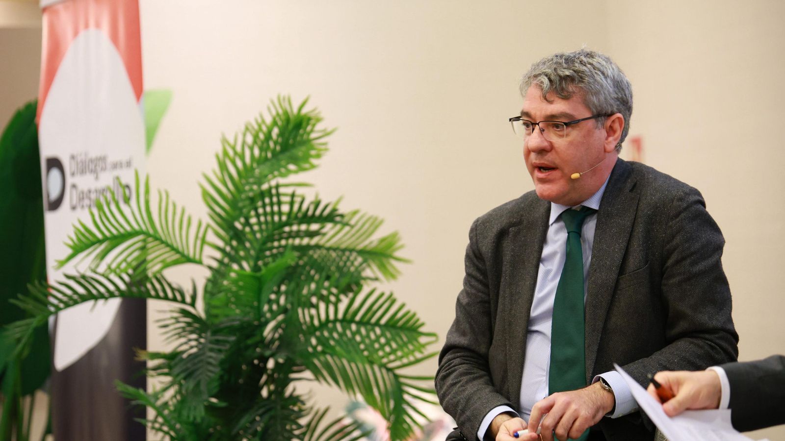 El director Ejecutivo del Banco Africano de Desarrollo y exministro de Energía, Turismo y Agenda Digital, Álvaro Nadal en la XIII edición de Diálogos para el Desarrollo