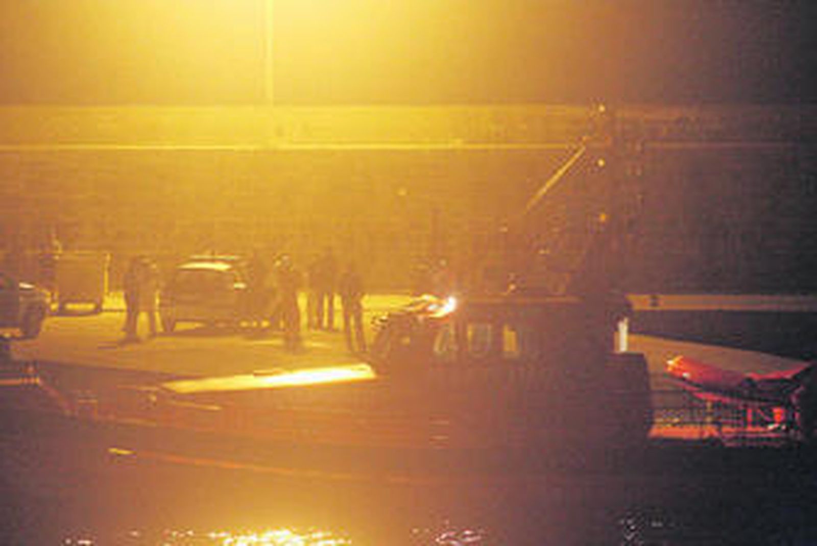 Imagen de la salvamar, tras dejar el cuerpo en el muelle de El Santo.