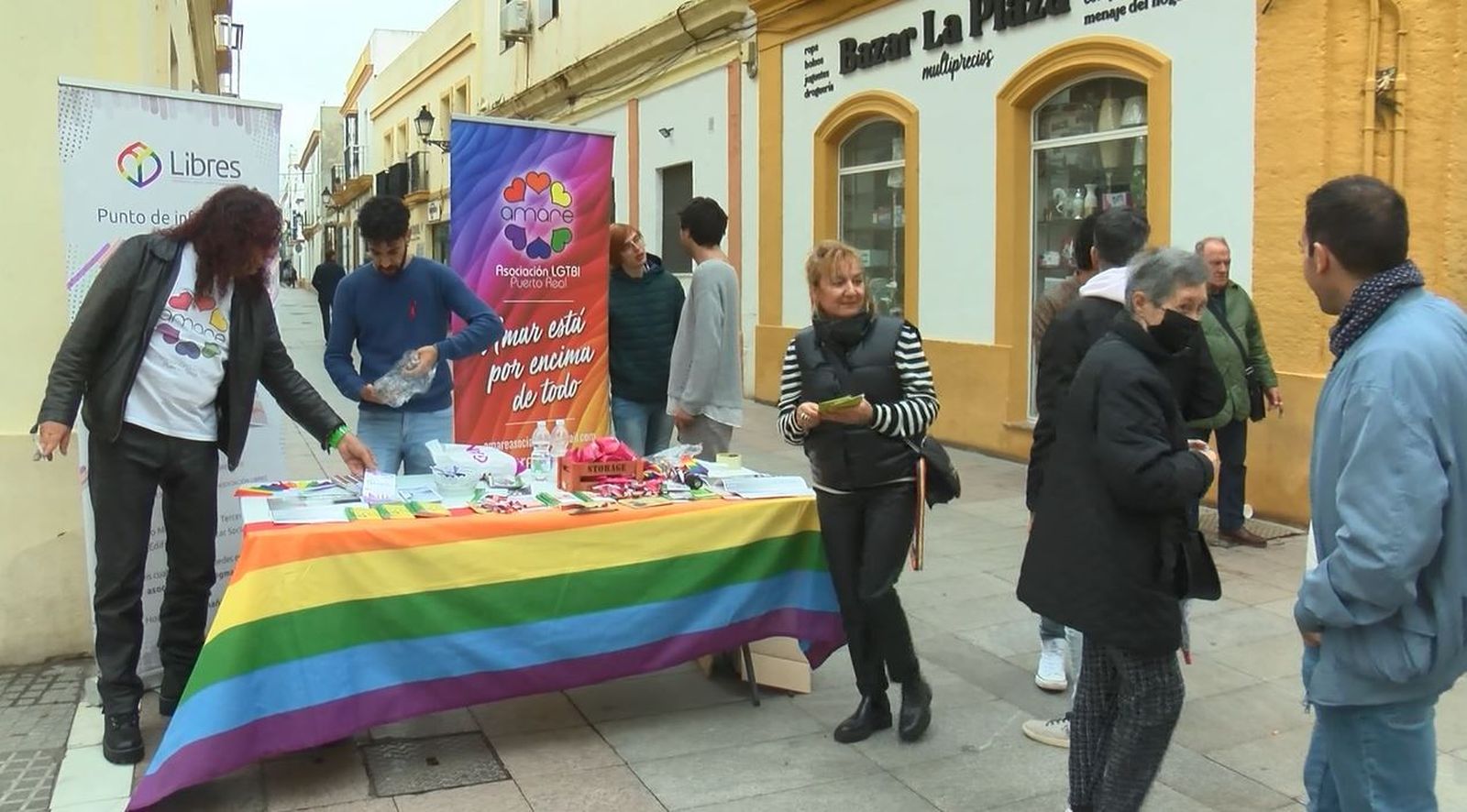 Mesa informativa de Amare LGTBI en Puerto Real