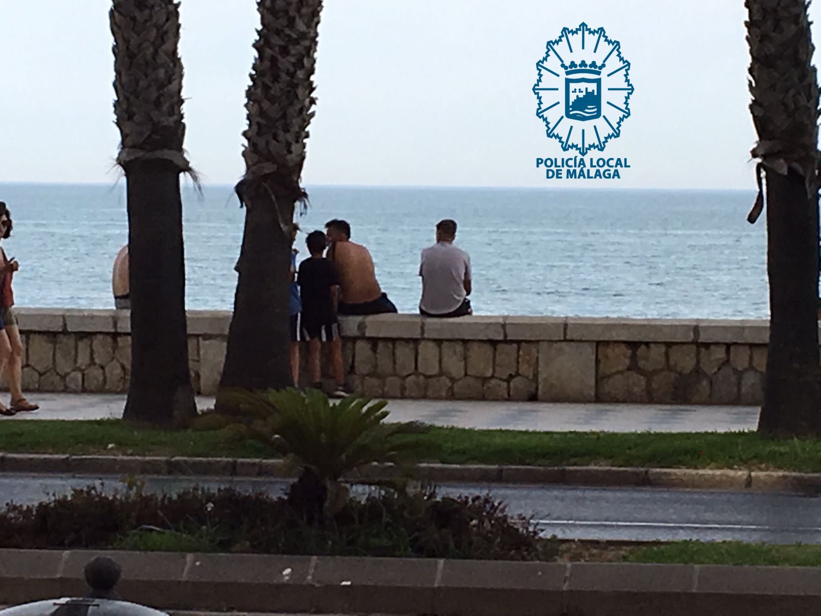 Detienen a dos jóvenes que utilizaban a niños para robar en la playa.