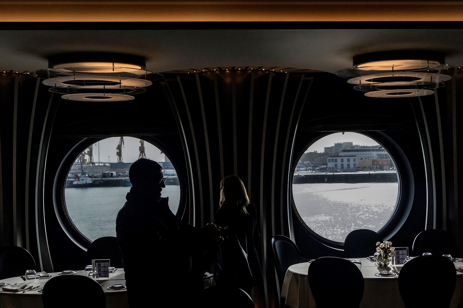 Imágenes de la visita del crucero MSC Euribia al puerto de Cádiz