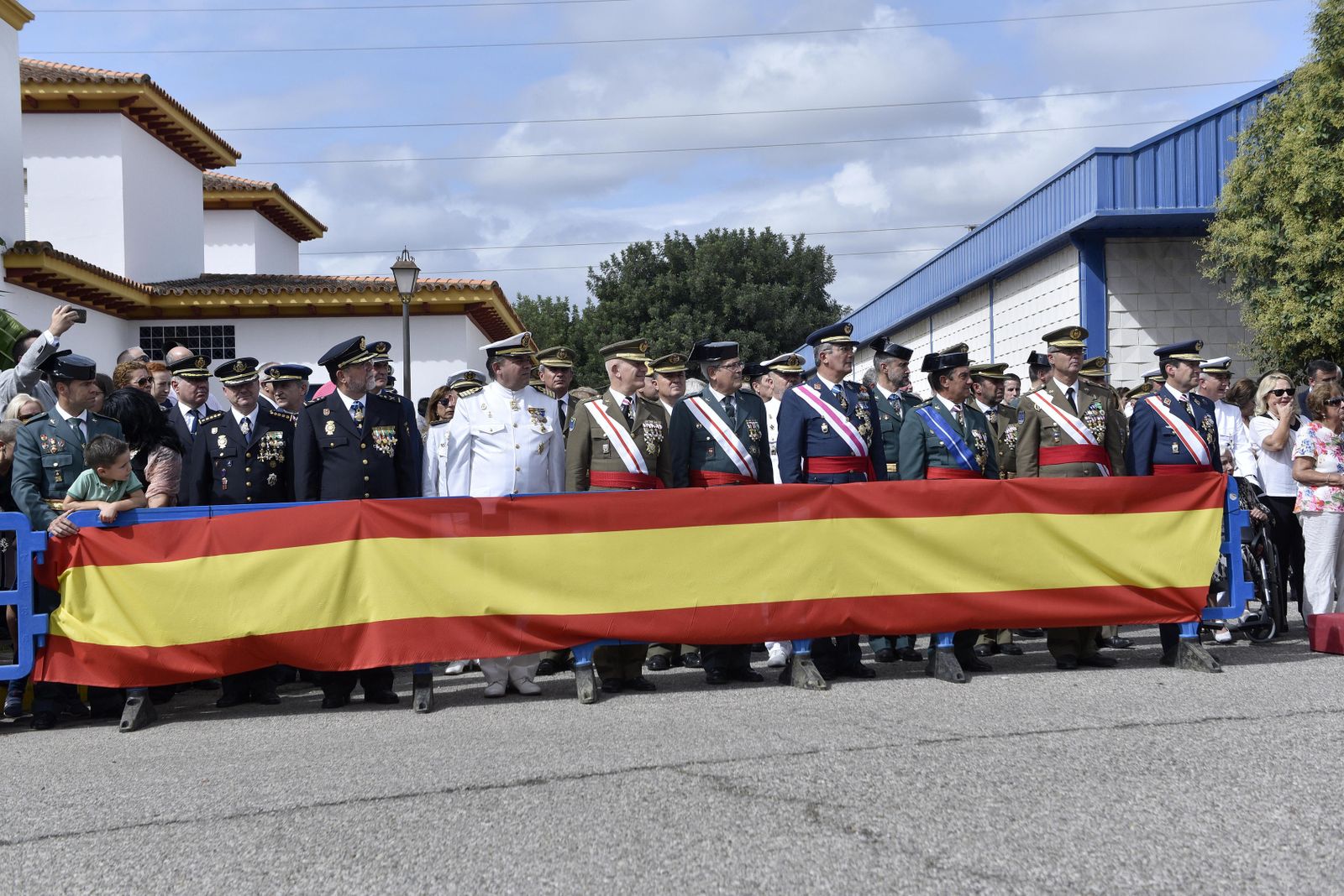 Imágenes de los actos por el Día del Pilar en Sevilla