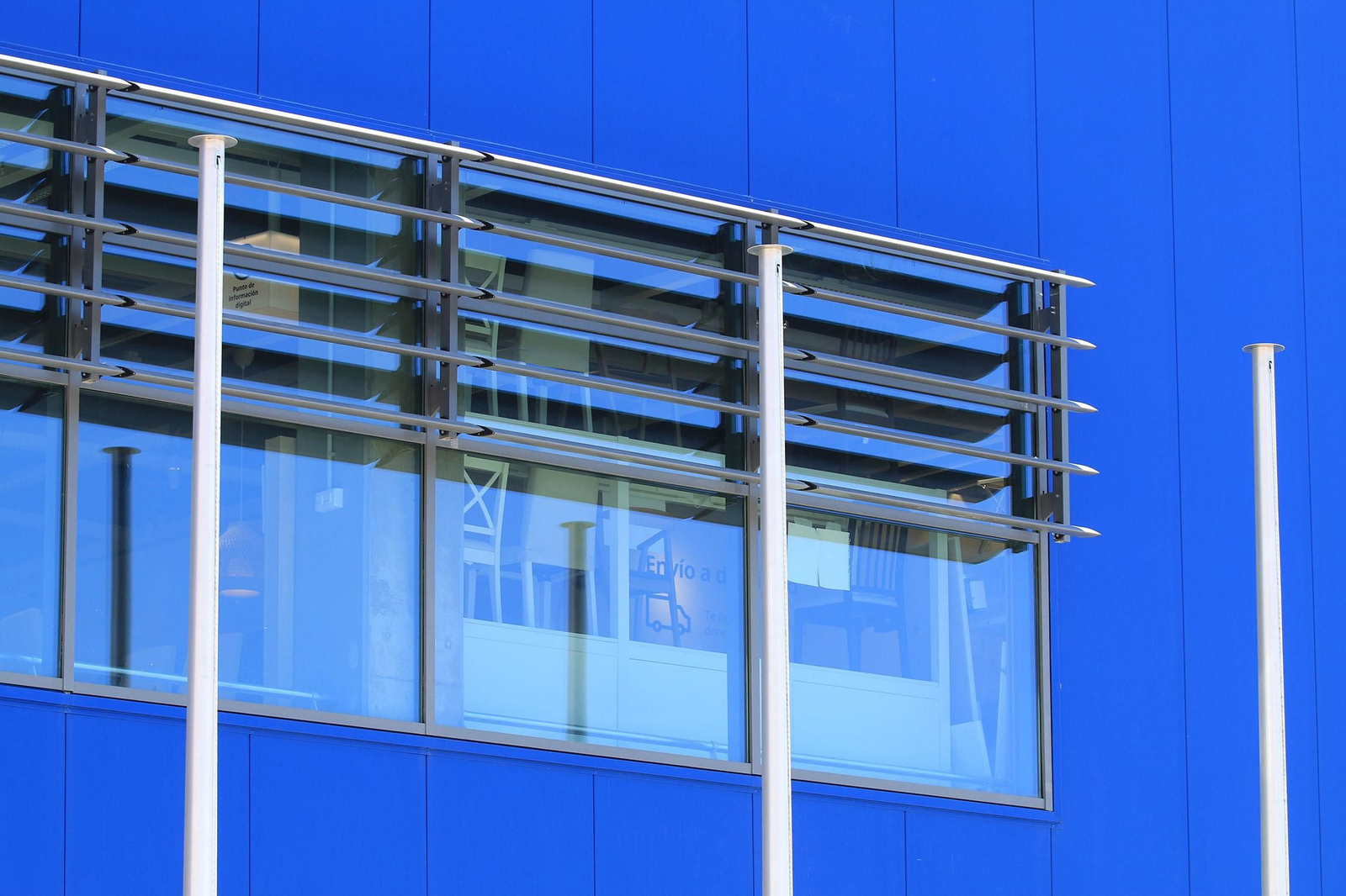 Últimos preparativos del Ikea antes de la inauguración