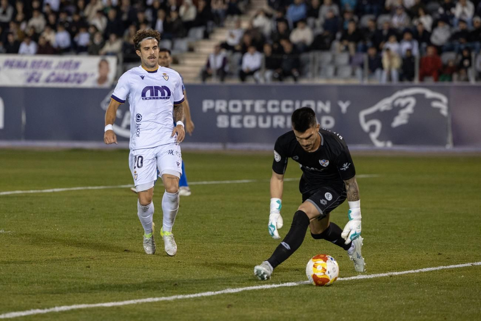 Real Jaén 0-1 Linares Deportivo: las mejores imágenes del clásico provincial