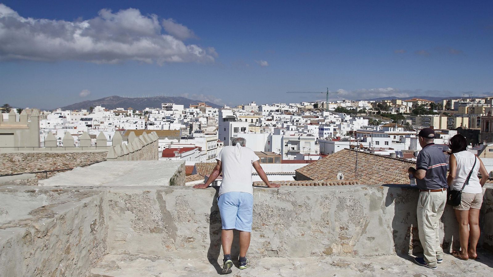 Visitas culturales, como al Castillo de Guzmán