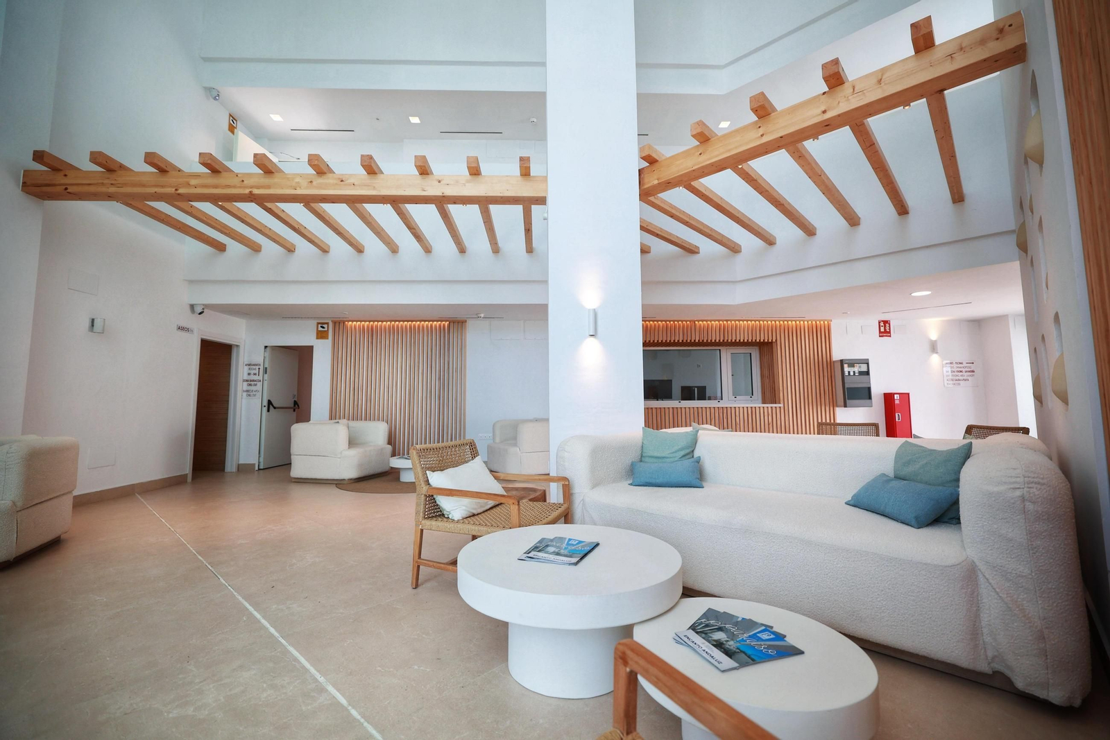 Inauguración oficial del hotel Punta Candor Suites en Rota