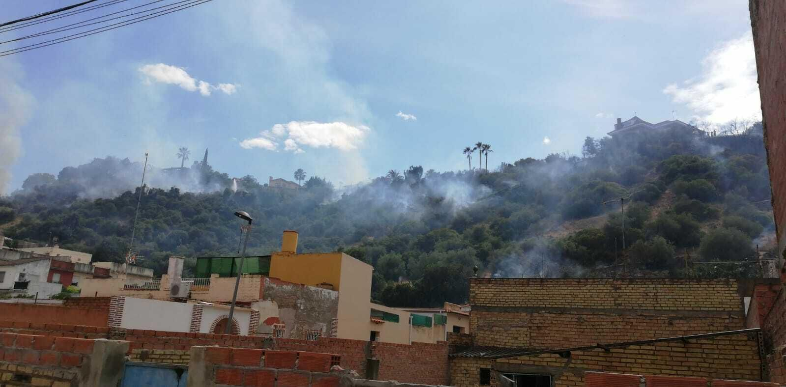 Incendio en la cornisa de Gelves