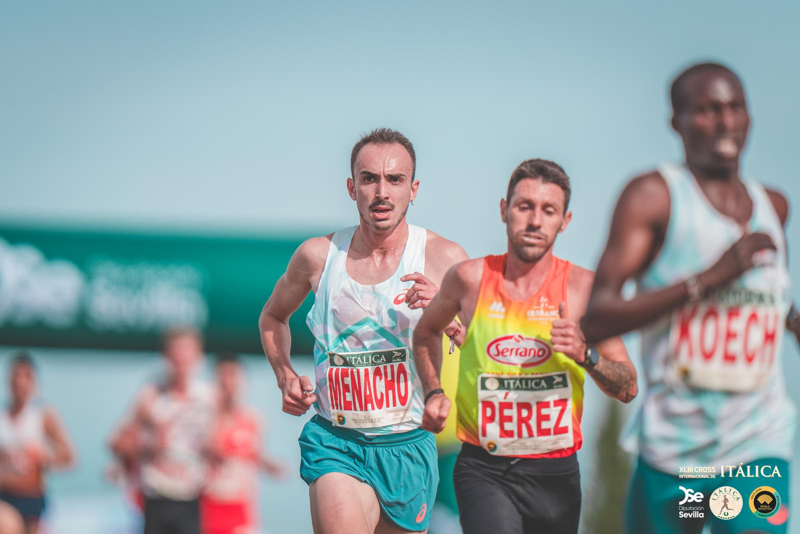Búscate en las fotos del Cross de Itálica 2025 | 12