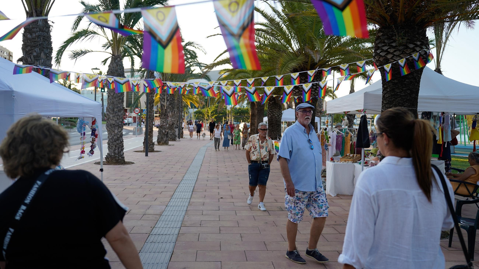 Fotos del Día del Orgullo en el Lago Marítimo de Algeciras