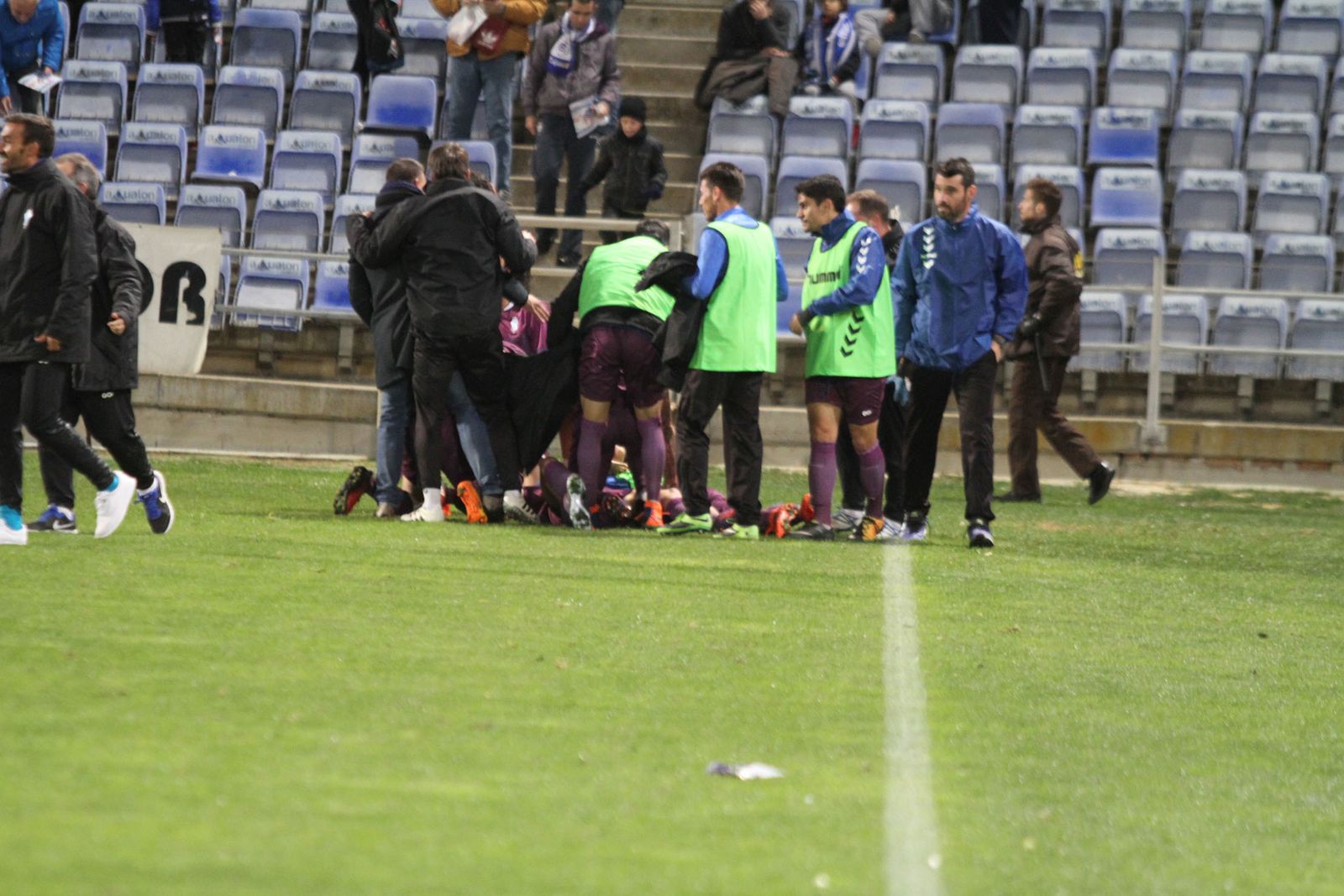 Imágenes del partido entre el Recreativo de Huelva y Jumilla