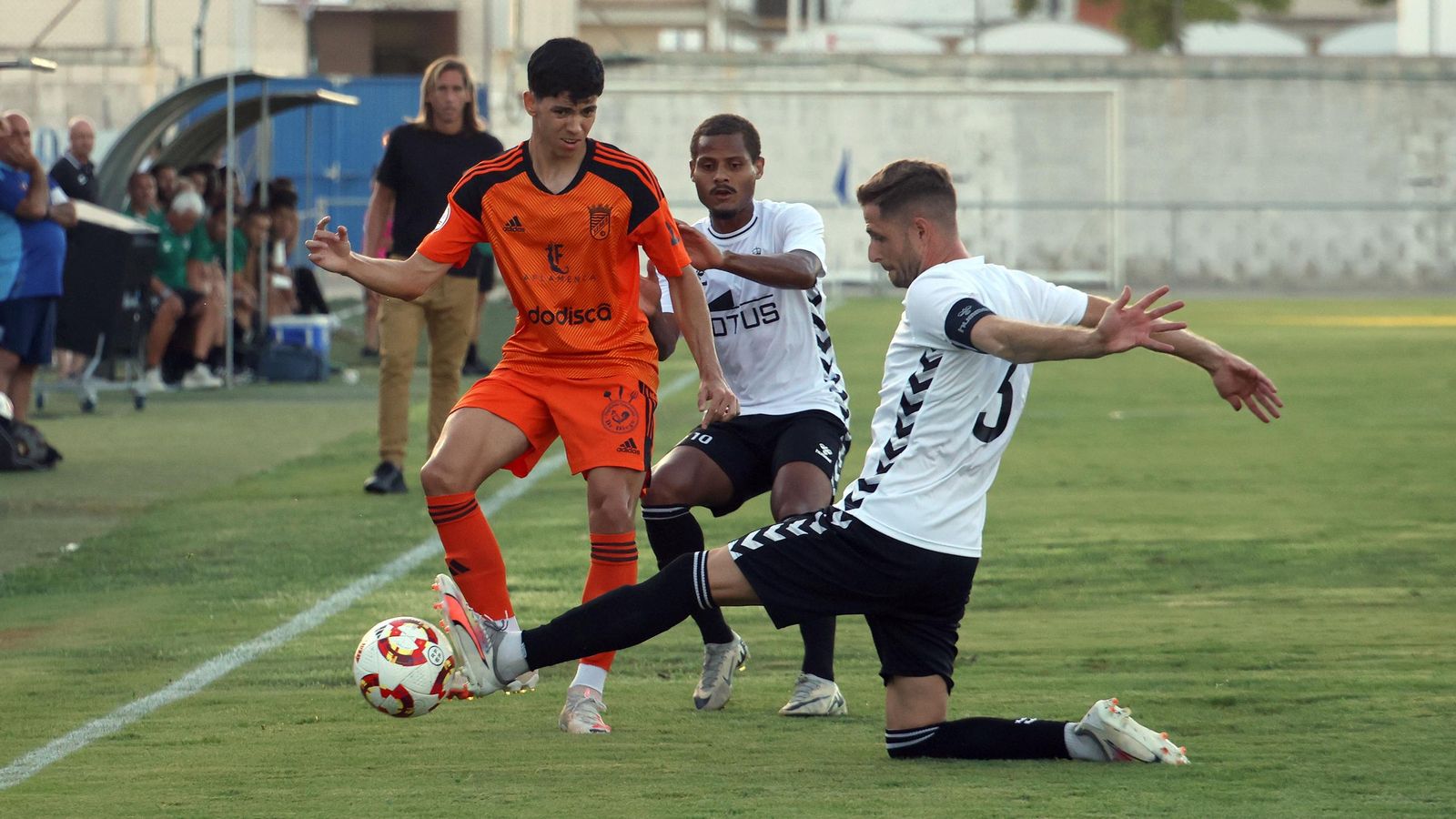 Imágenes del Trofeo de la Feria de la Vendimia entre el Xerez CD y la Balona