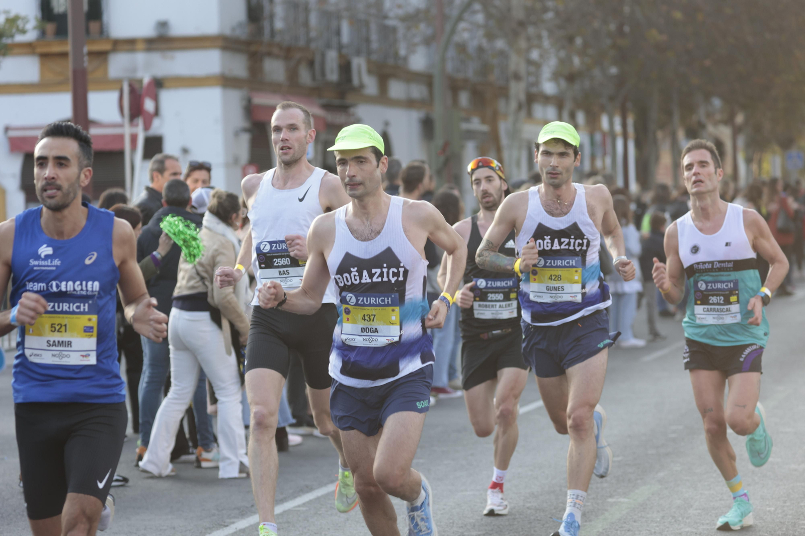 Las imágenes de la Maratón de Sevilla 2022 (6)