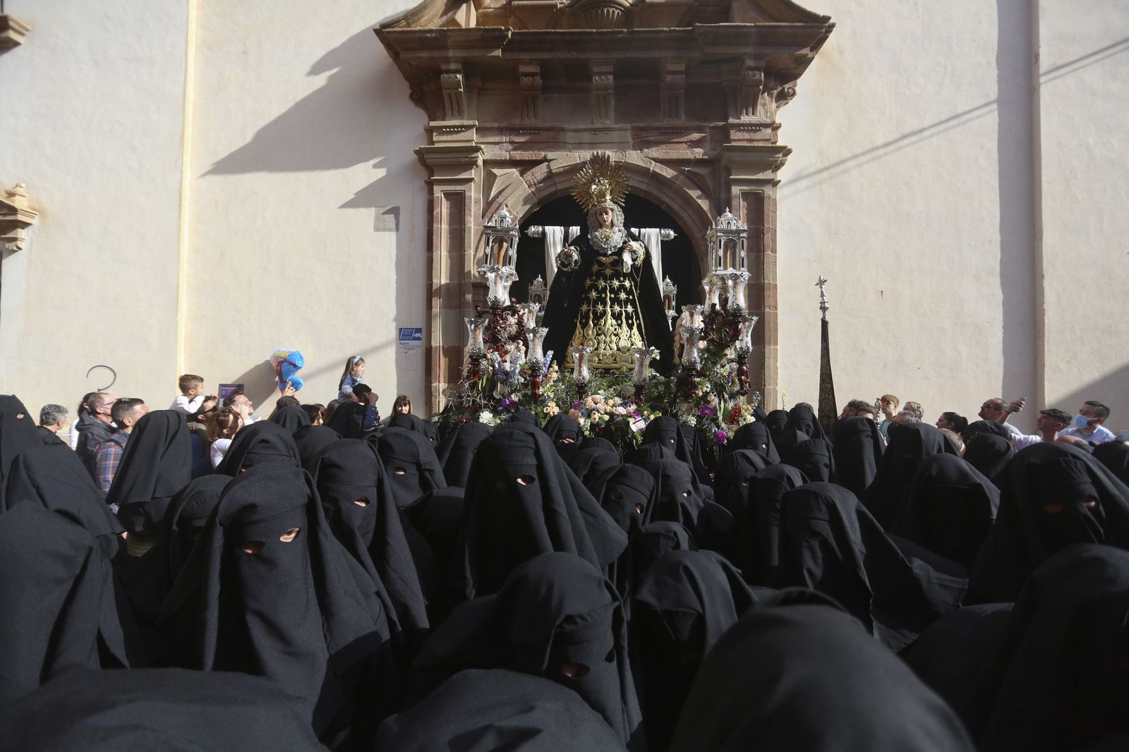 Las fotos de Santa Cruz, en el Jueves Santo de Málaga