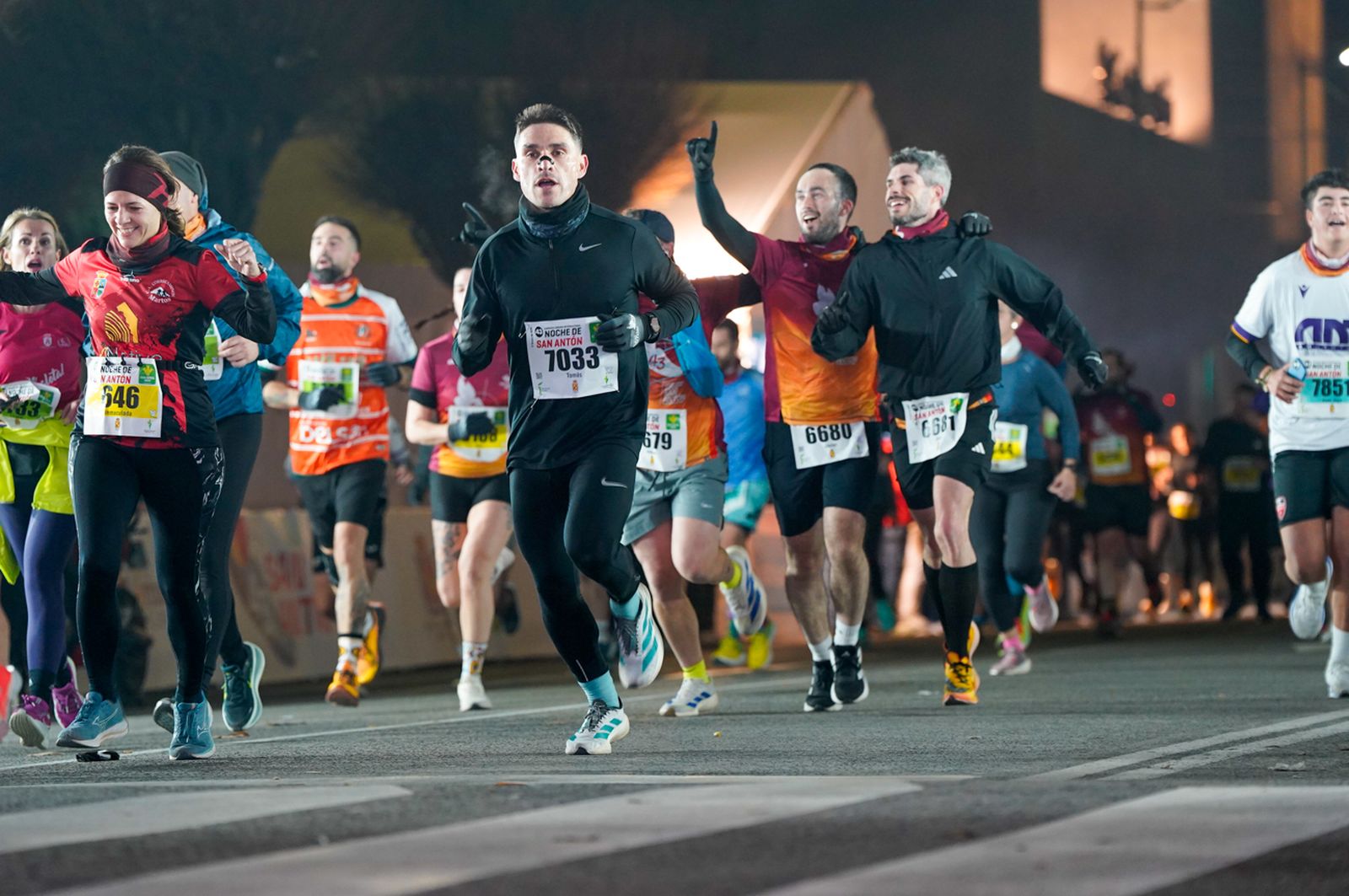 En imágenes: búscate en tu llegada a meta de la Carrera de San Antón 2026 (13)