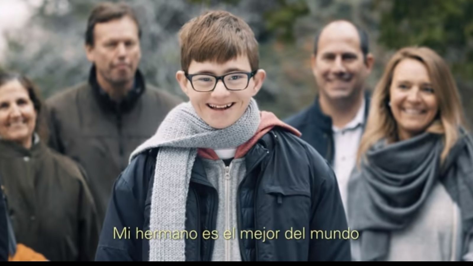 El niño protagonista del vídeo.