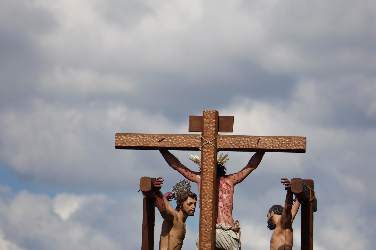 La procesión de la Conversión en este Viernes Santo de Córdoba, en imágenes