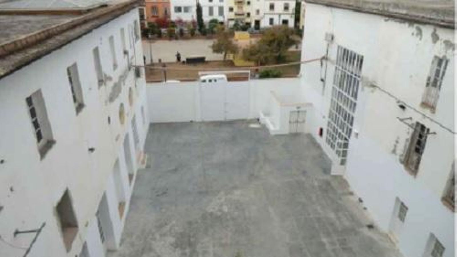 El patio número 5 que será remozado.