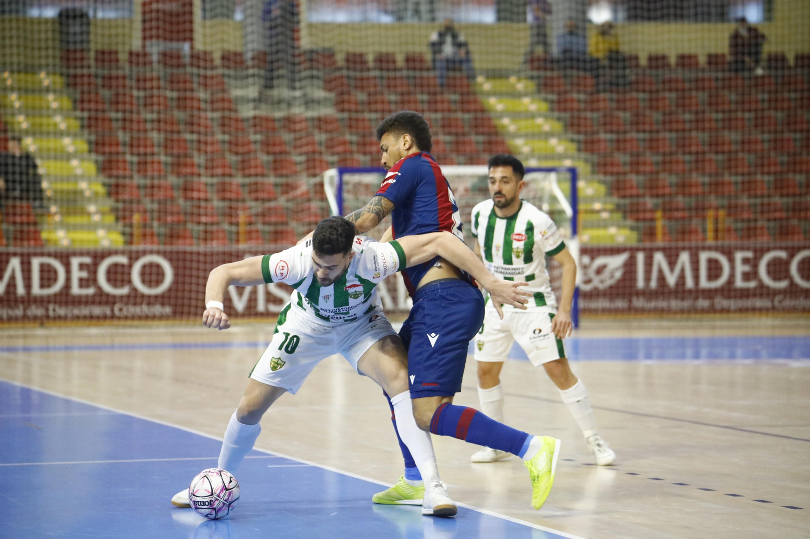 Las imágenes de la remontada del Córdoba Futsal ante el Levante