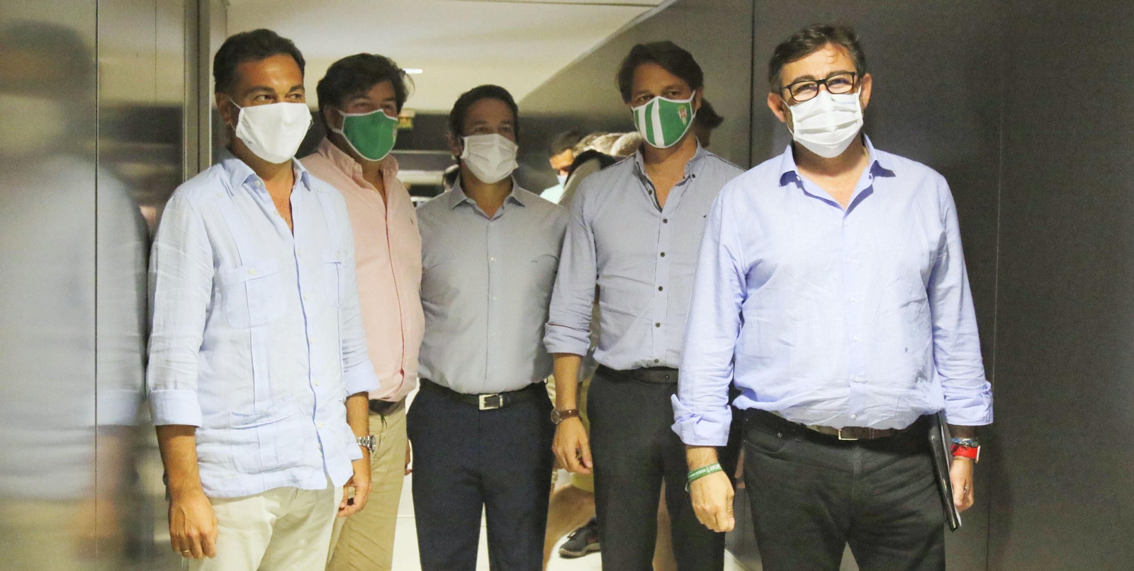 Los consejeros del Córdoba CF, en las oficinas de El Arcángel.