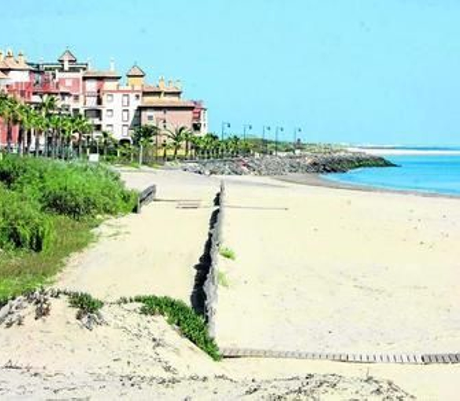 Estado de la playa ayamontina de Isla Canela, en la costa occidental, hace unos días.