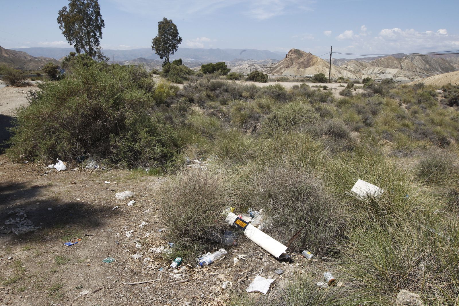 Fotogalería basura en el Desierto de Tabernas