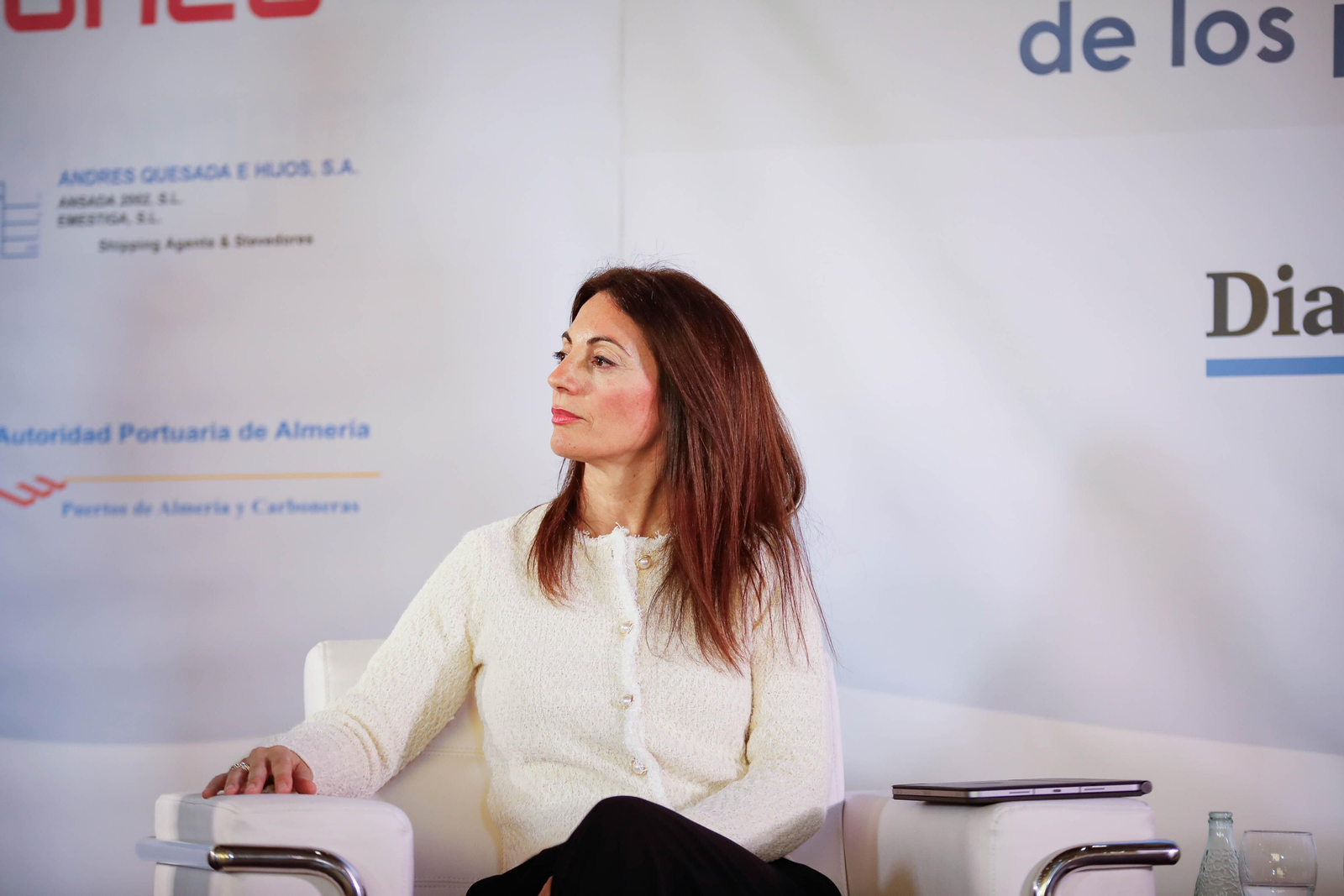 Imágenes del desayuno informativo