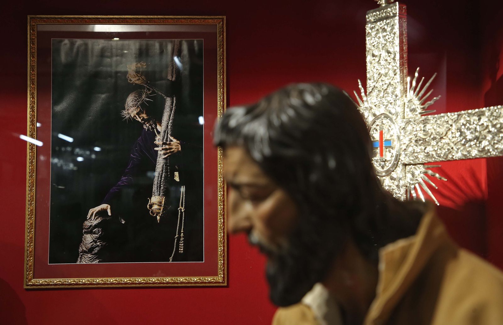 Fotos de la exposición de Enseres Cofrades en el Corte Inglés de Algeciras