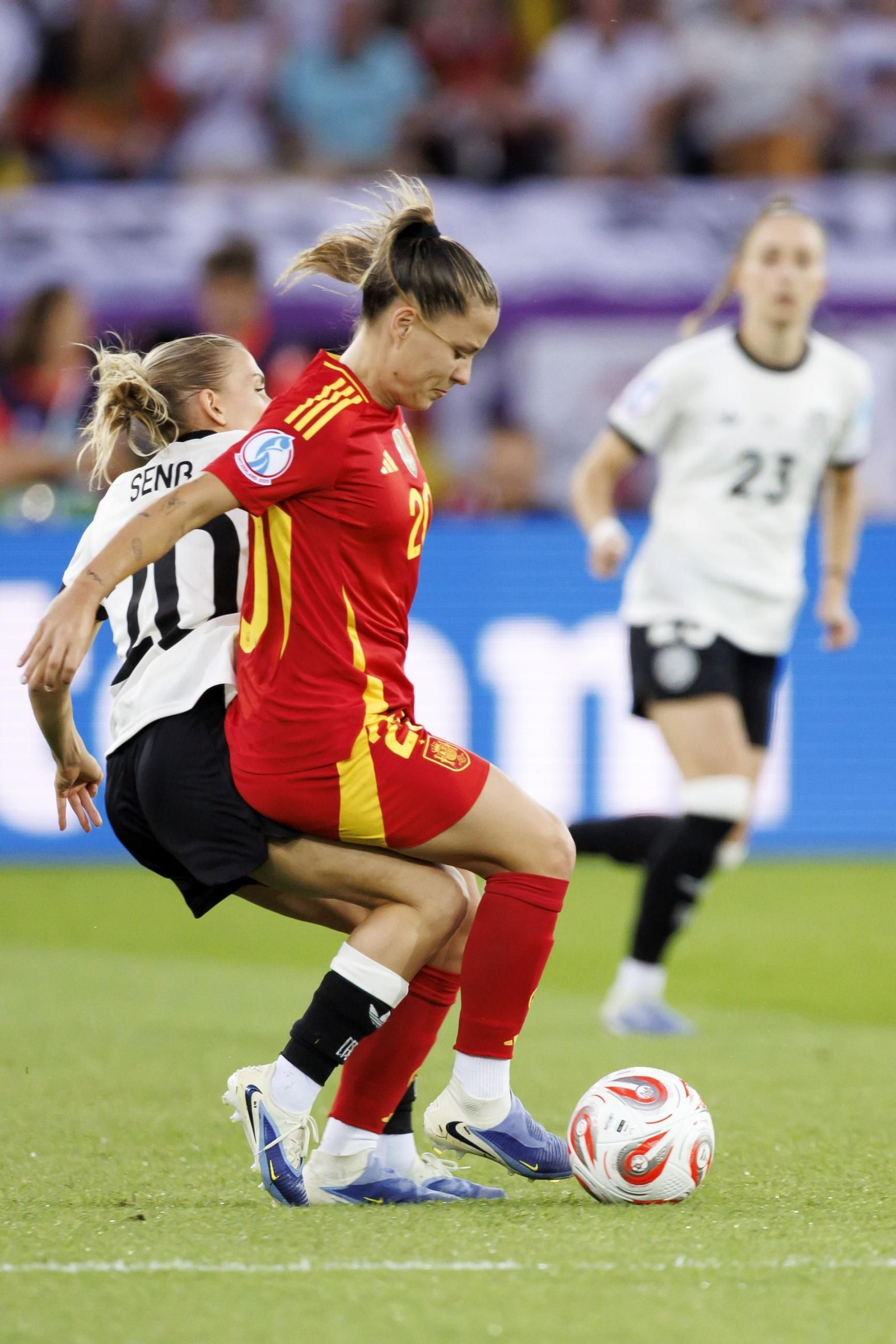 Las mejores imágenes de la semifinal Alemania - España de la Eurocopa femenina