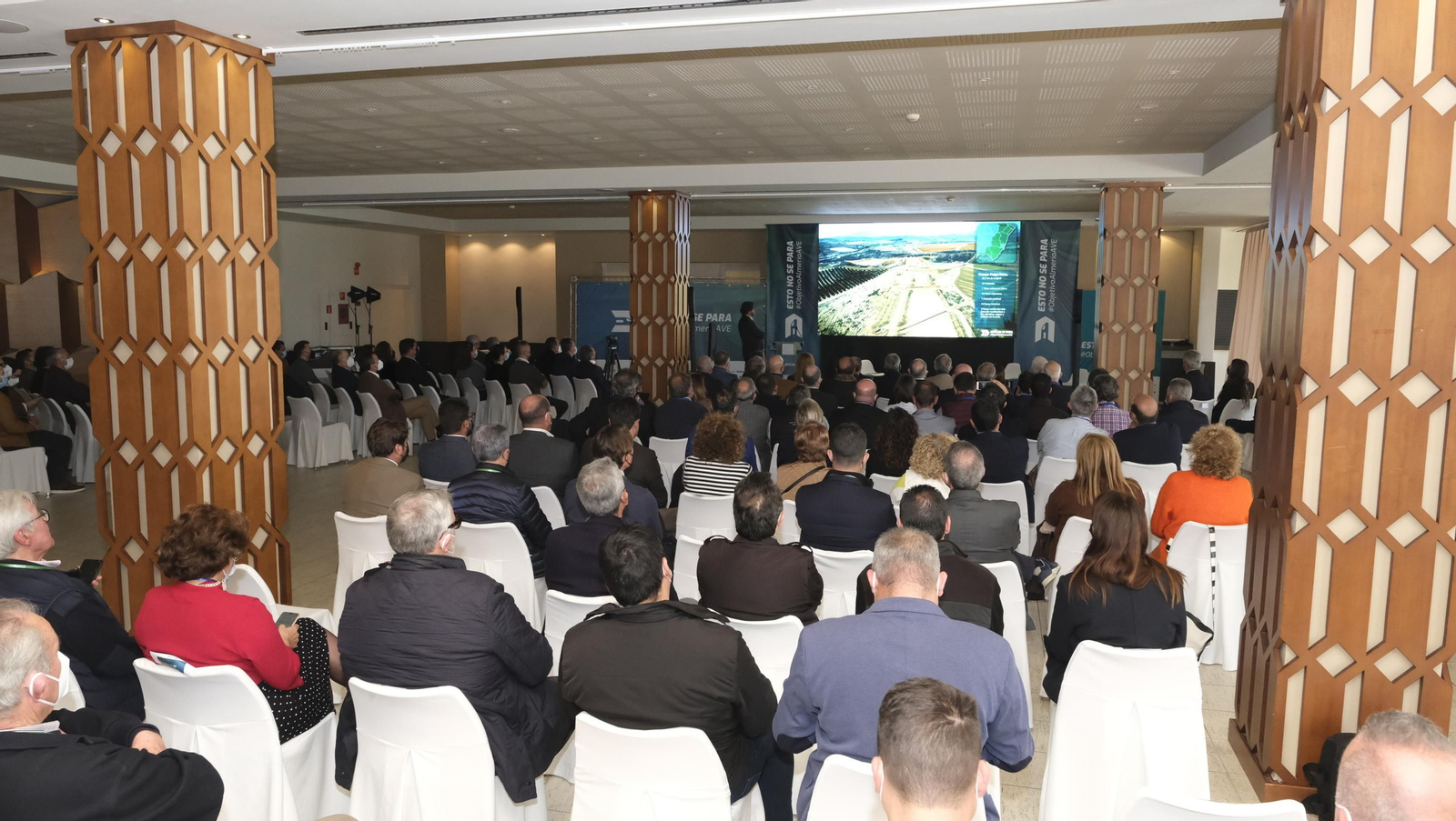 Fotogalería acto reivindicación del AVE en Vera. Almería