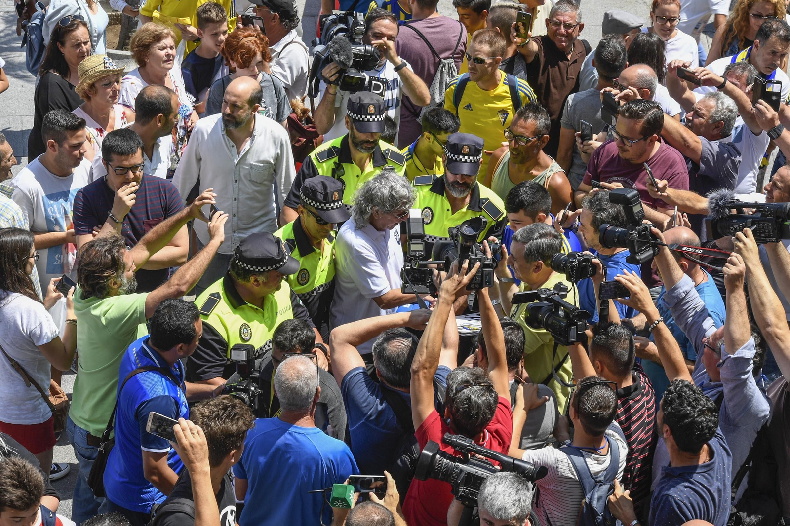 Mágico, alucinado con el recibimiento en Cádiz