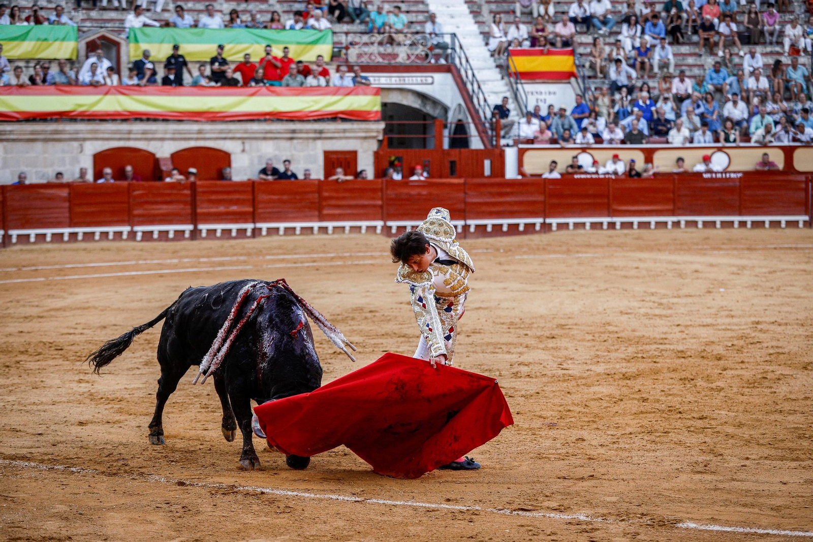 Imágenes de la corrida de toros en El Puerto: Manzanares, Roca Rey y Pablo Aguado