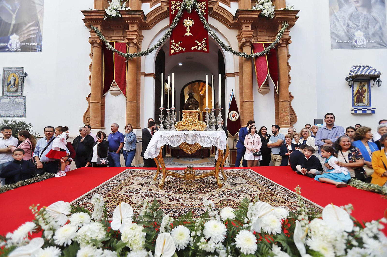 Imágenes de la procesión del Corpus Christi en Huelva