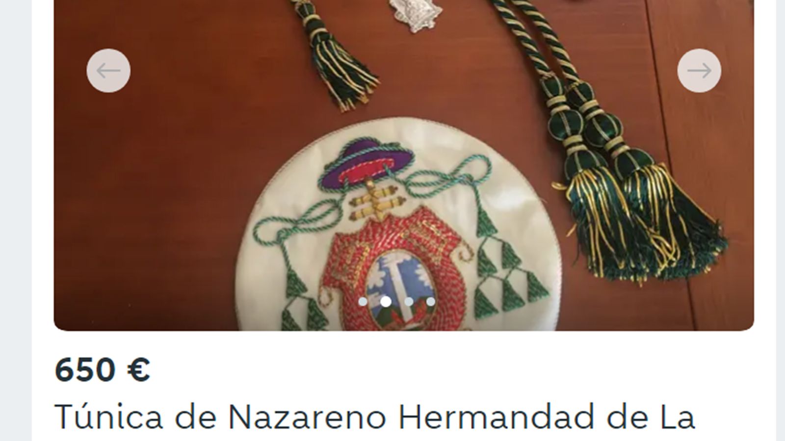 Venta de una túnica de nazareno de La Macarena