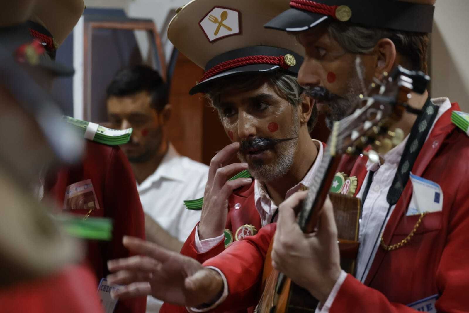 Chirigota 'Los jefes de Cádiz' en camerinos