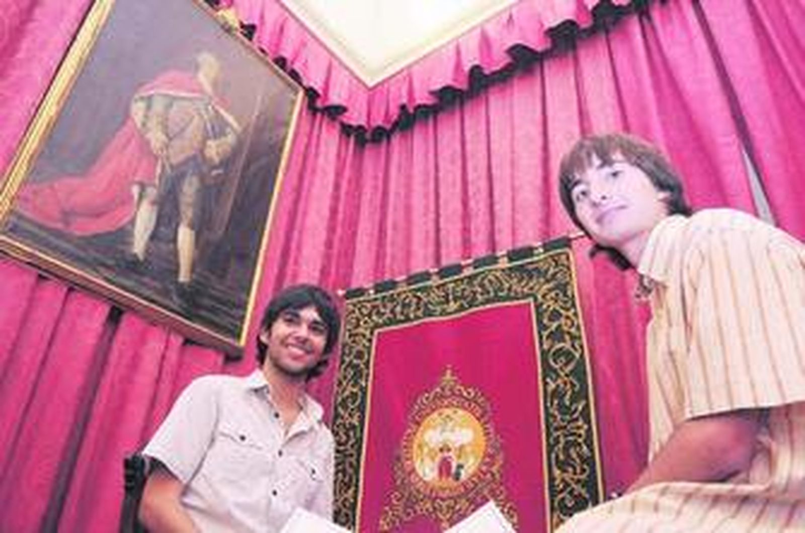 Manuel Calderón y Manuel Cólera, ayer, en el Paraninfo de la Universidad.