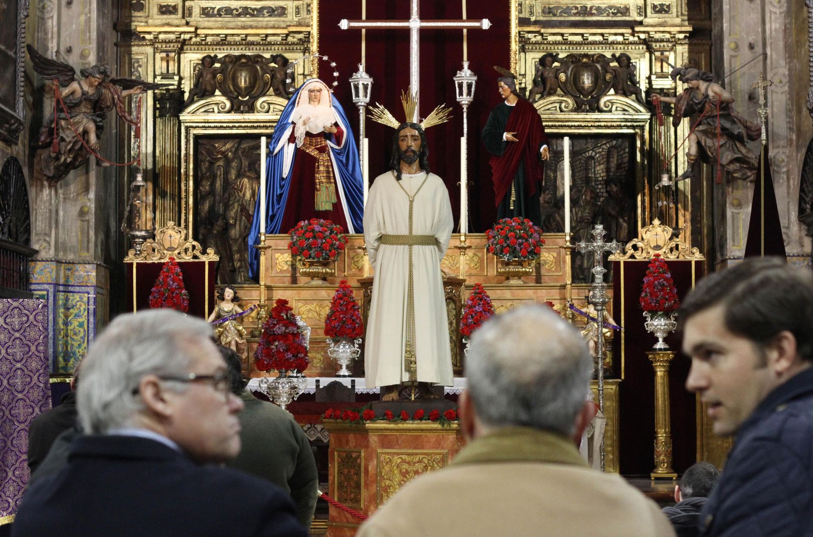 Altar mayo de la parroquia de San Lorenzo