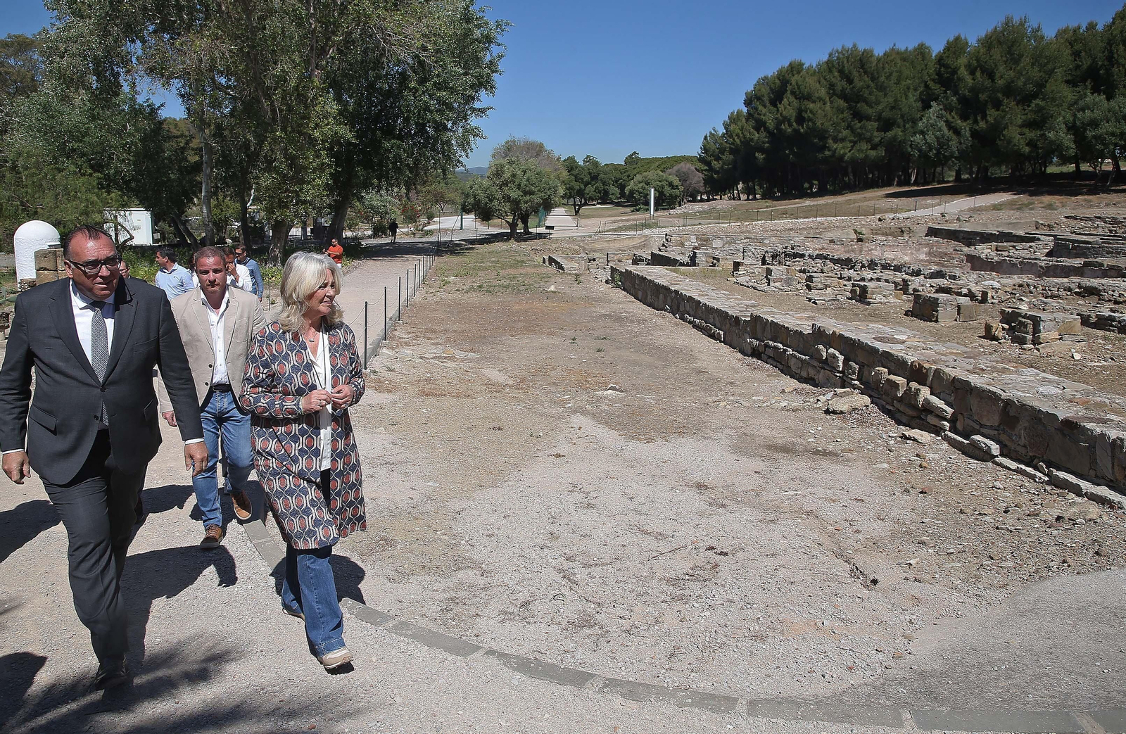 Fotos de la visita de Arturo Bernal al enclave arqueológico de Carteia.