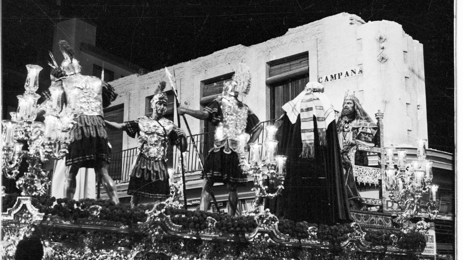 El misterio de Jesús en el desprecio de Herodes en la Campana