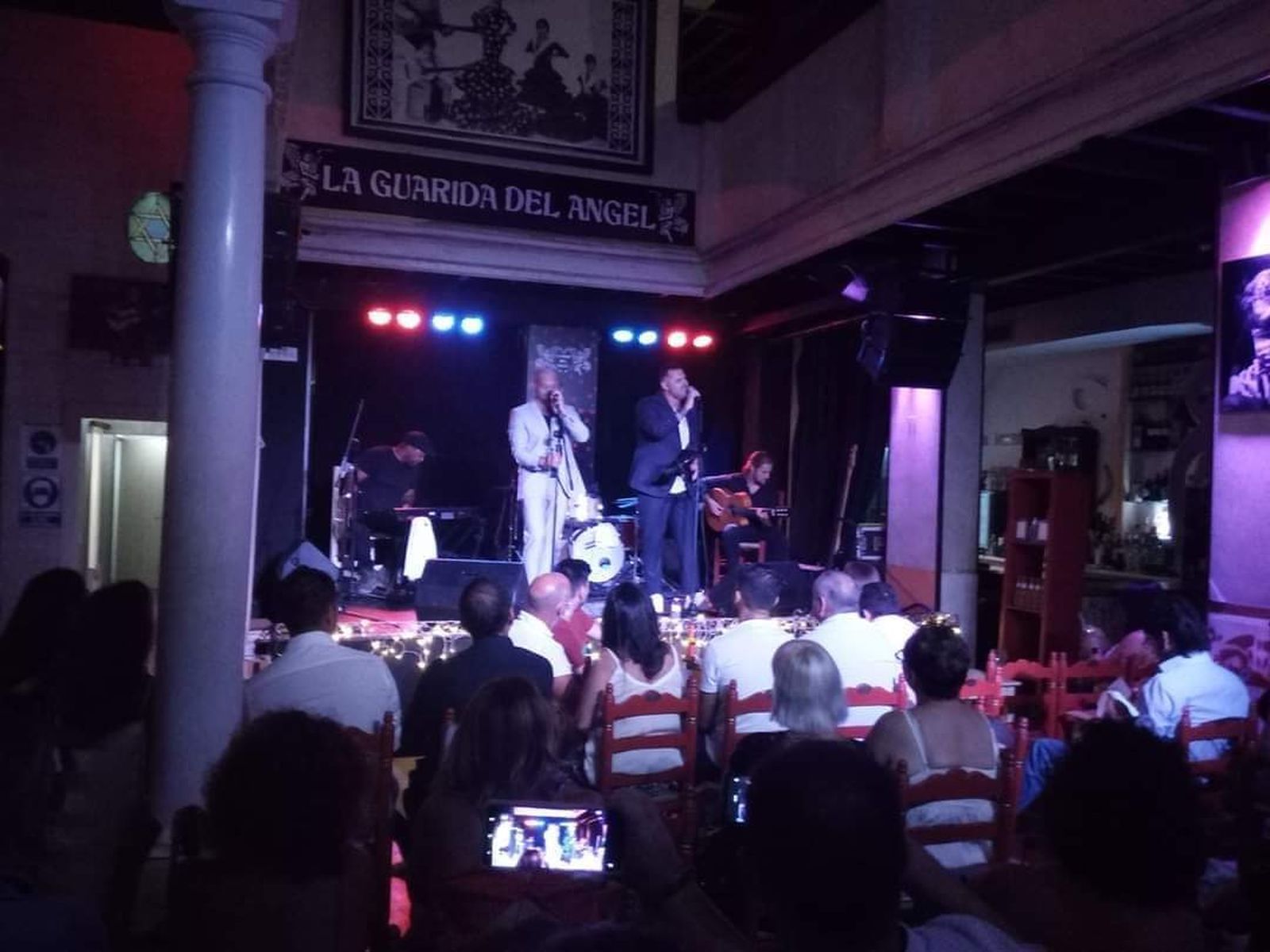 Actuación el pasado viernes del dúo Cortés, en ‘La Guarida del Ángel’.