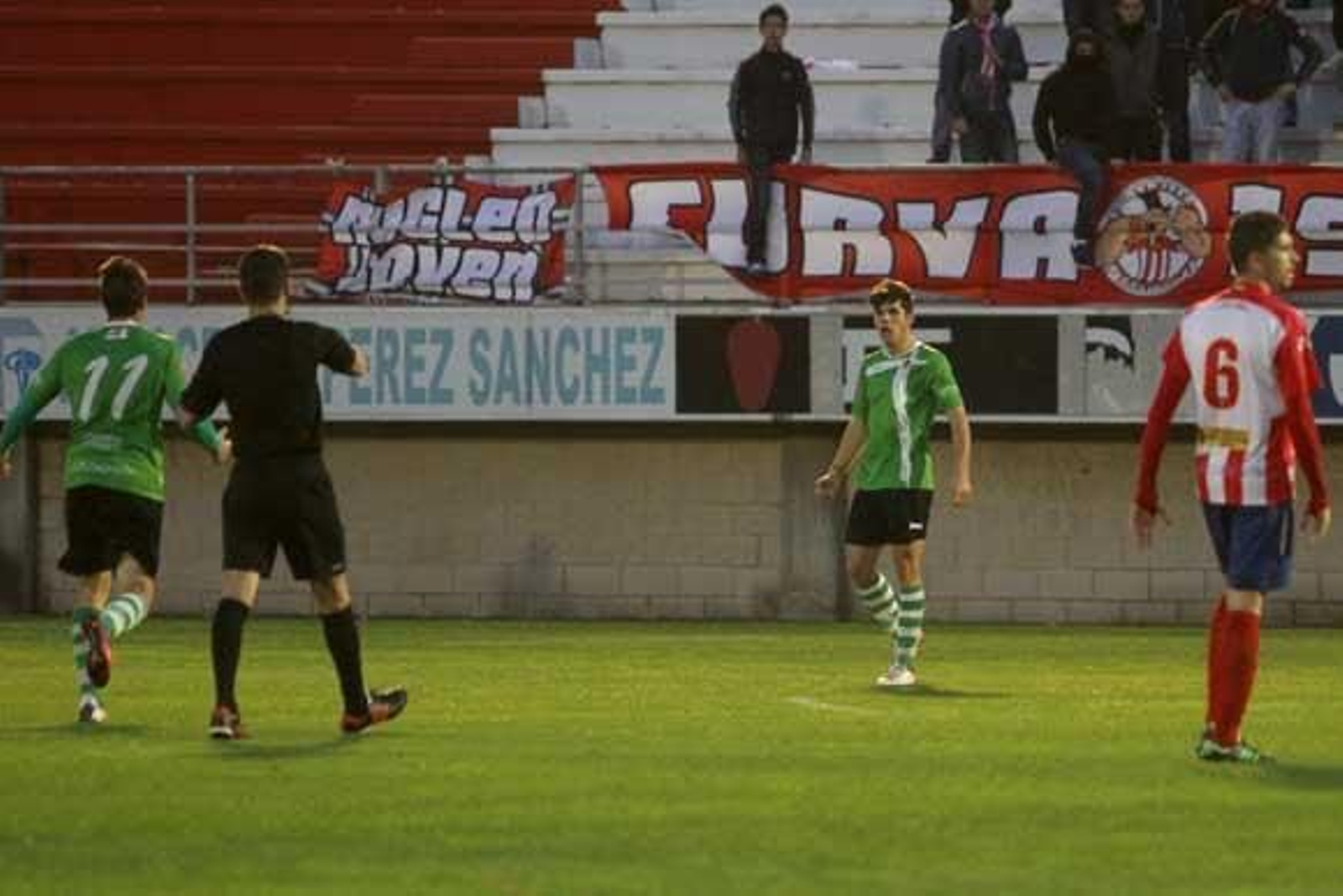José Ramón, del Cacereño, primer fichaje de la Balona 2014-15