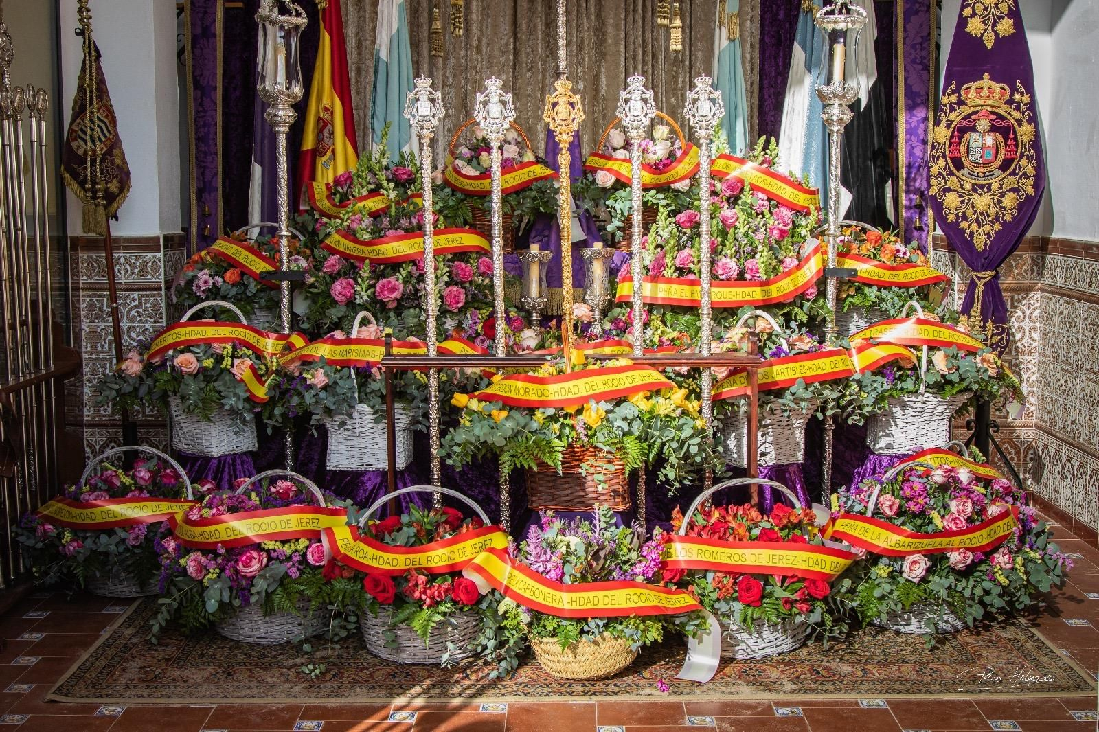 Una imagen de la casa de hermandad de Jerez con todos sus enseres.