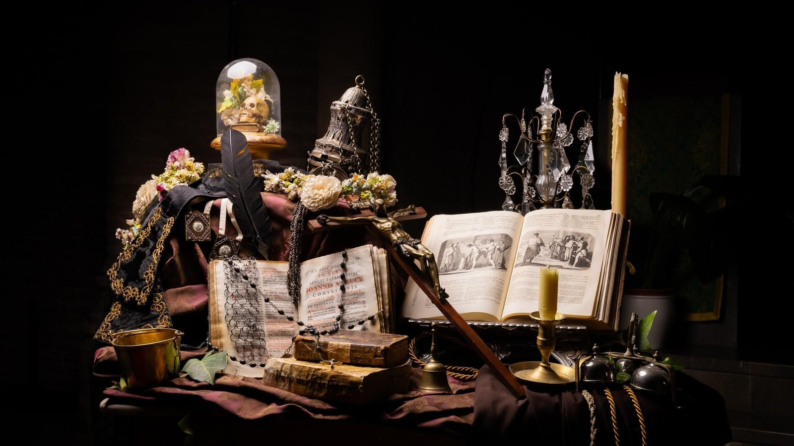 Altar de Cultos Jesús de la Amargura de Granada, Cristo Rey 2025.jpg