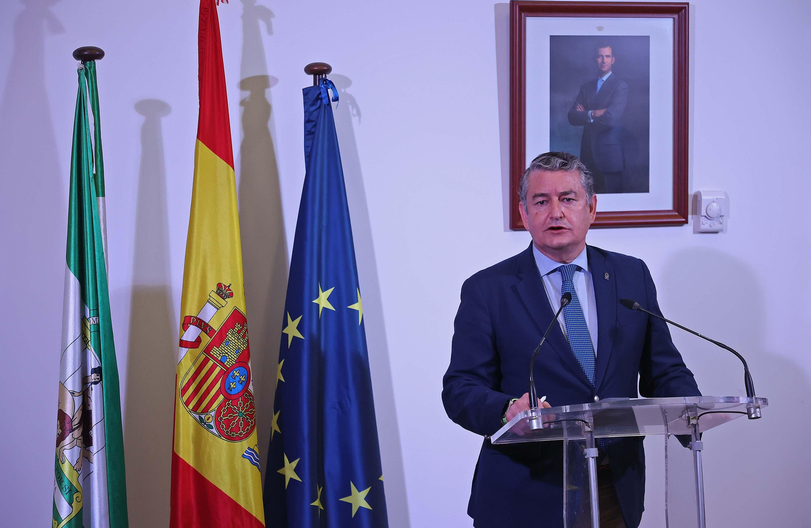 La reunión sobre el Brexit entre los alcaldes de la comarca y el ministro de Exteriores José Manuel Albares, en imágenes