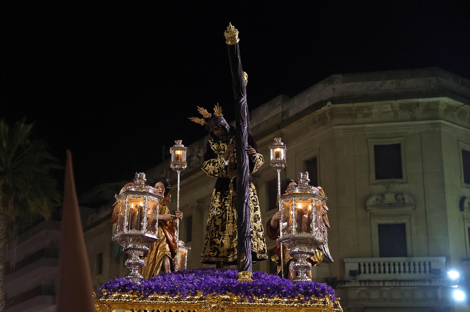 Lunes Santo: Imágenes de la Hermandad del Calvario