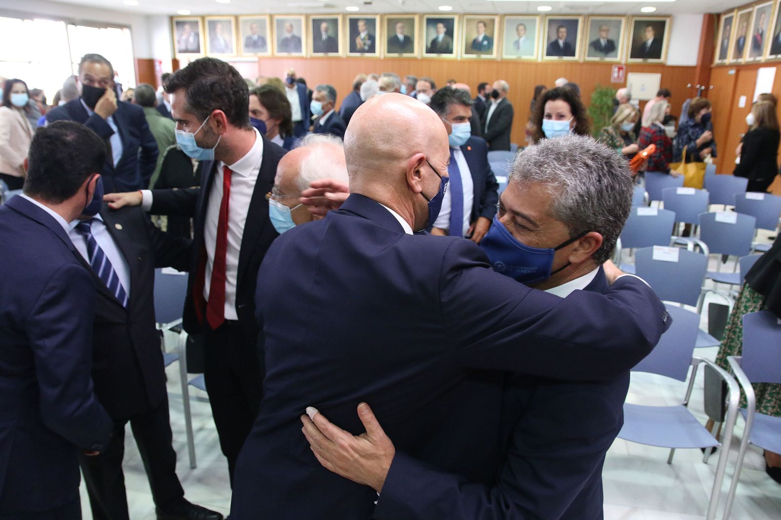 Fotogalería de la Medalla de Oro al Mérito Cameral a D. Diego Martínez Cano