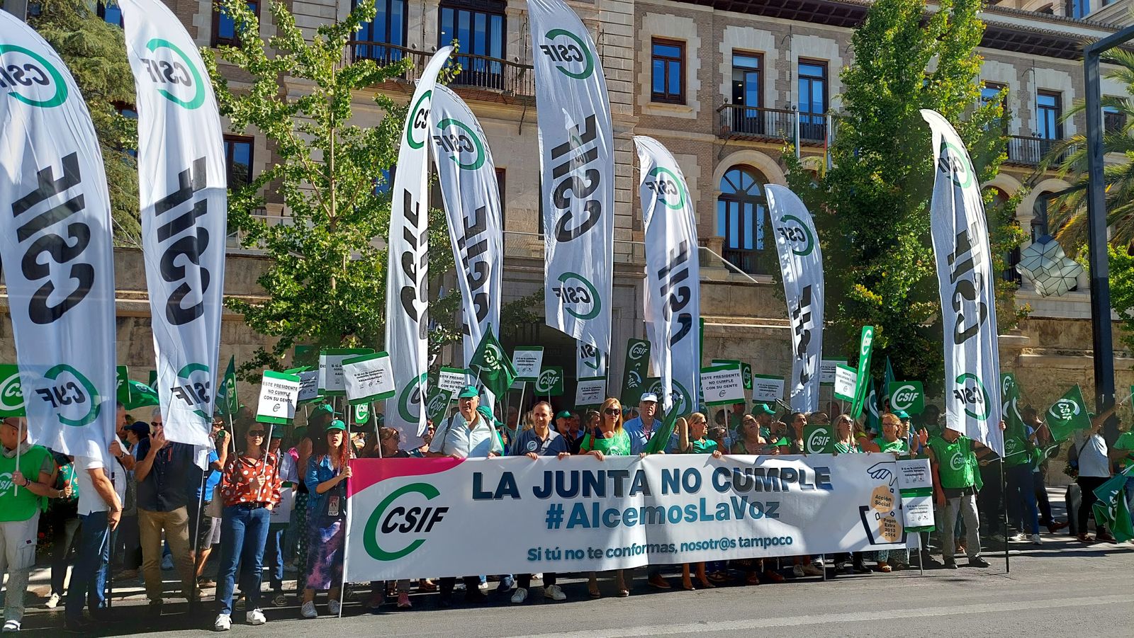CSIF exige a la Junta en Granada recuperar las ayudas de Acción Social de los empleados públicos y las pagas pendientes