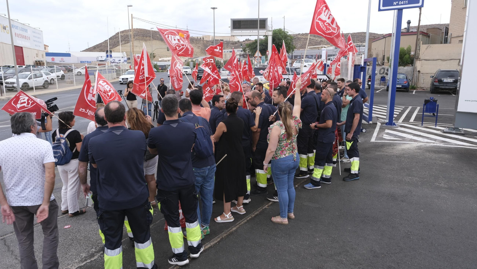 Los trabajadores de ITV-VEIASA de huelga general, en imágenes